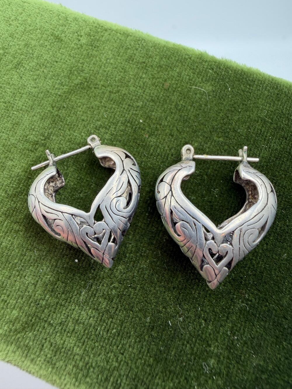 vintage Jezlaine sterling silver hoop earrings scrolled heart design filigree